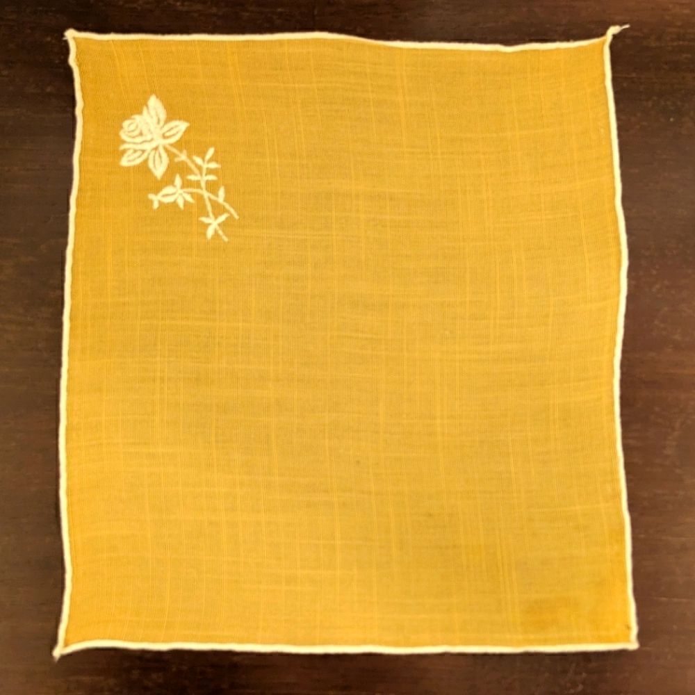 3/$30 EUC 10.5"x11.25" Antique Linen Handkerchief w Embroidered Hem and Flower